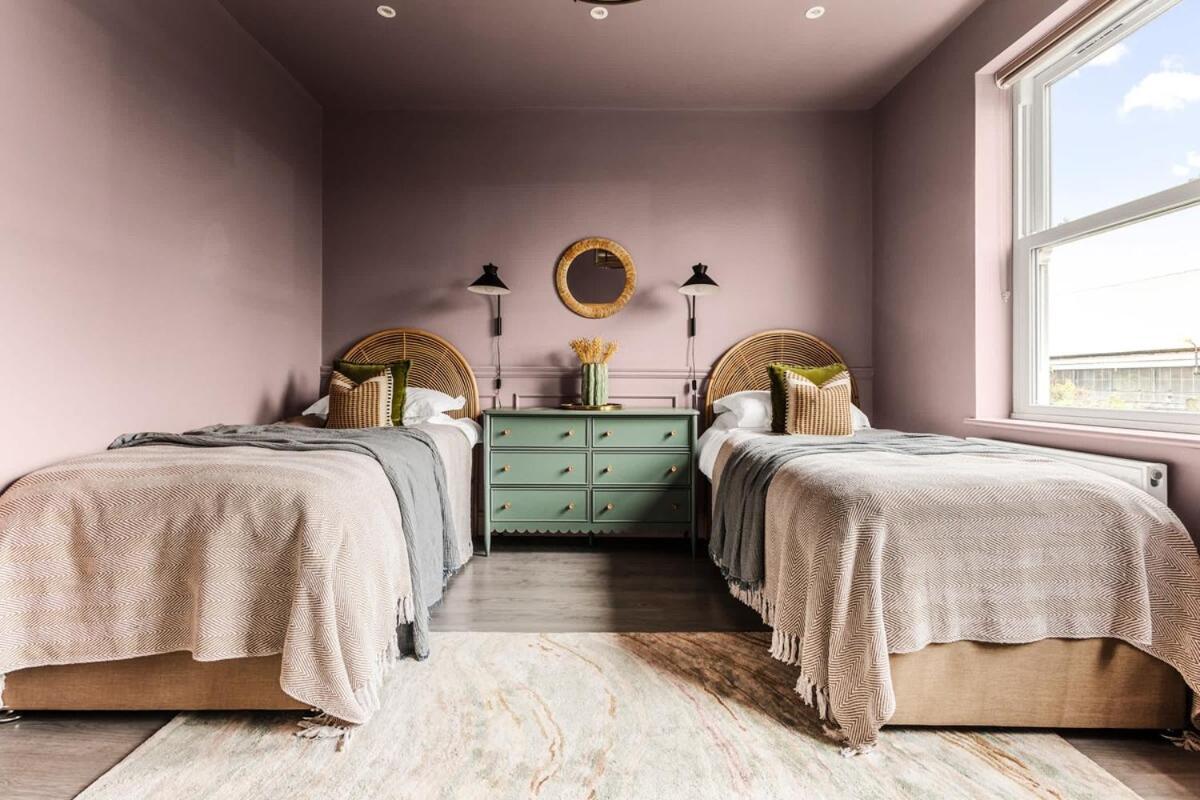 Elegant Townhouse Getaway Apartment London