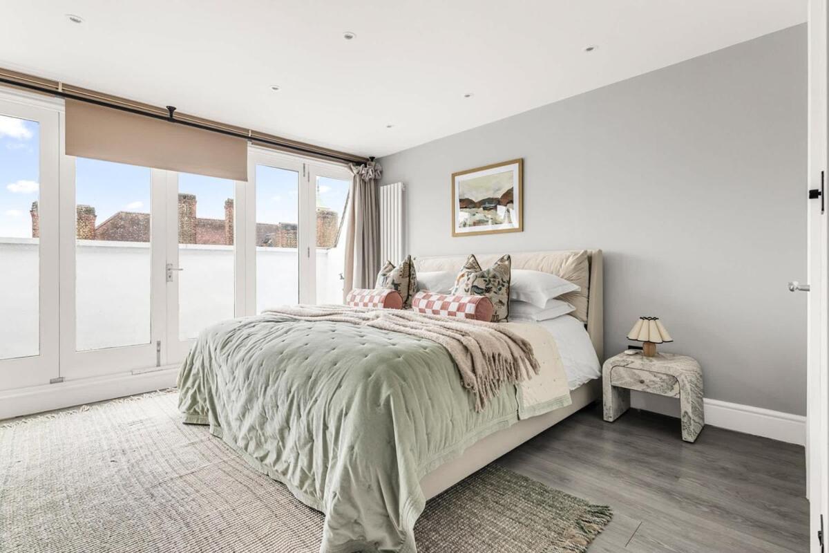 Elegant Townhouse Getaway London